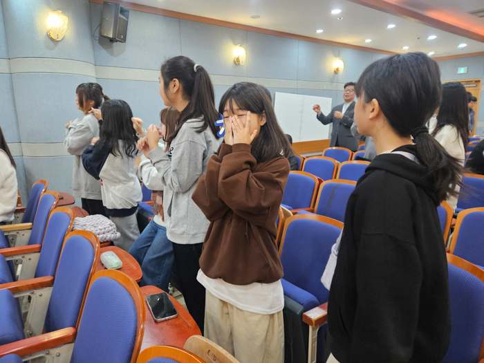 KakaoTalk_Photo_2025-11-02-17-01-08 004.jpg