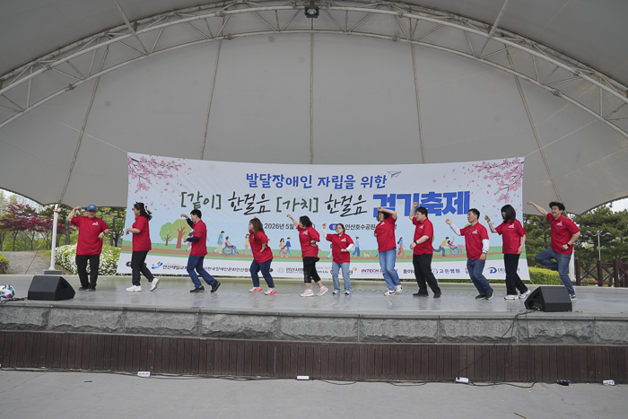 DSC05760.png
