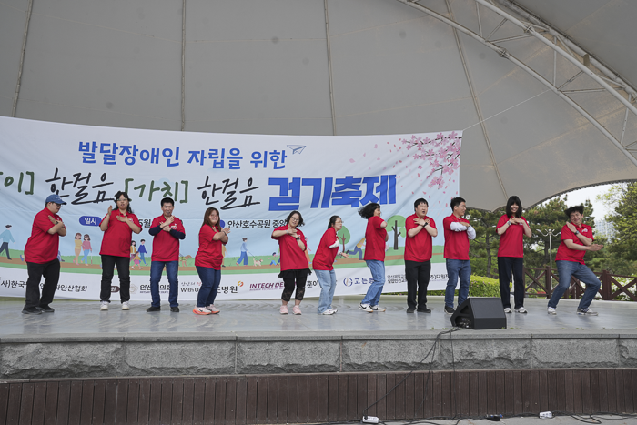 DSC05772.png